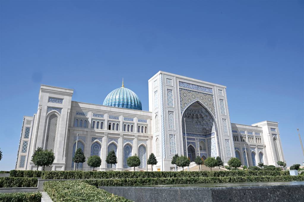alamim bor