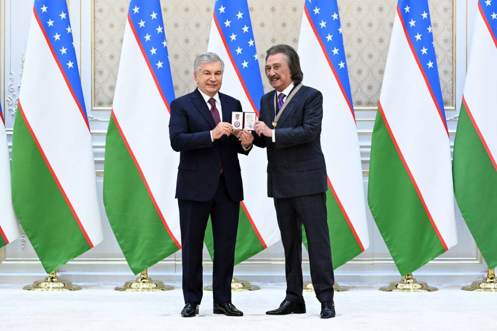O‘zbekiston xalq artisti Farrux Zokirov sharaflandi