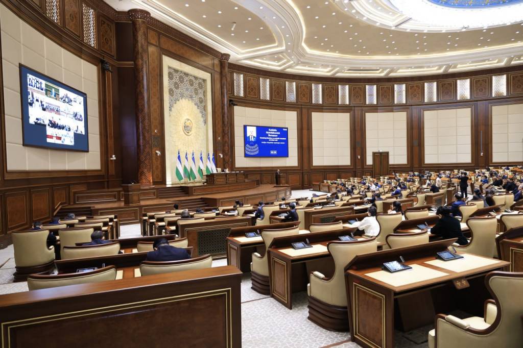 Korrupsiyaning oldini olishga oid ustuvor vazifalar yuzasidan Senat qarori qabul qilindi