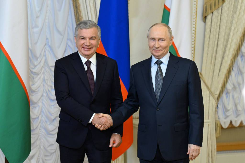 Leaders of Uzbekistan and Russia discuss current issues on the bilateral agenda