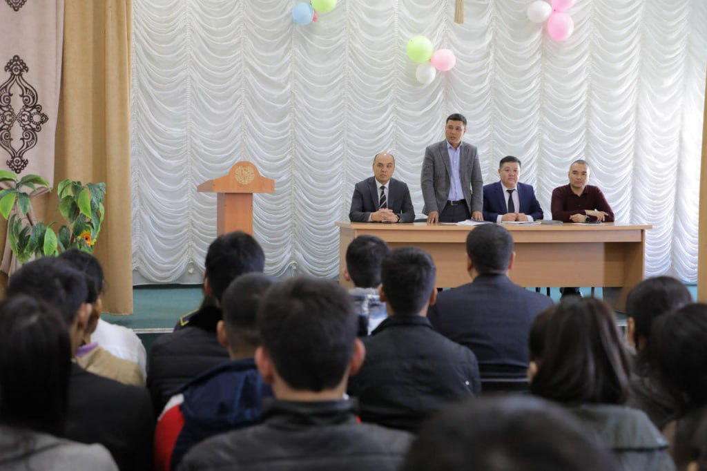 Qoraqalpog‘iston Respublikasi yuridik texnikumida “Inson huquqlari – oliy qadriyat” mavzusida “Sudya va yoshlar” uchrashuvi bo‘lib o‘tdi. Unda Qoraqalpog‘iston Respublikasi sudi raisi K. Tarixov, Qoraqoalpog‘iston Respublikasi ma’muriy sudi raisi A. Nurli