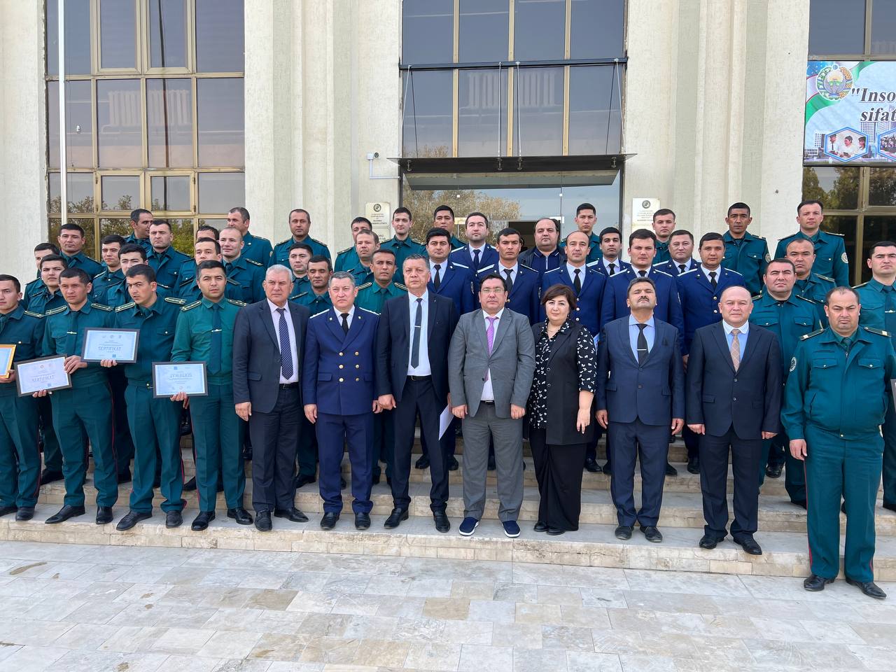 Buxoro: Qiynoqqa qarshi kurash mashg‘ulotlari tinglovchilariga sertifikatlar topshirildi