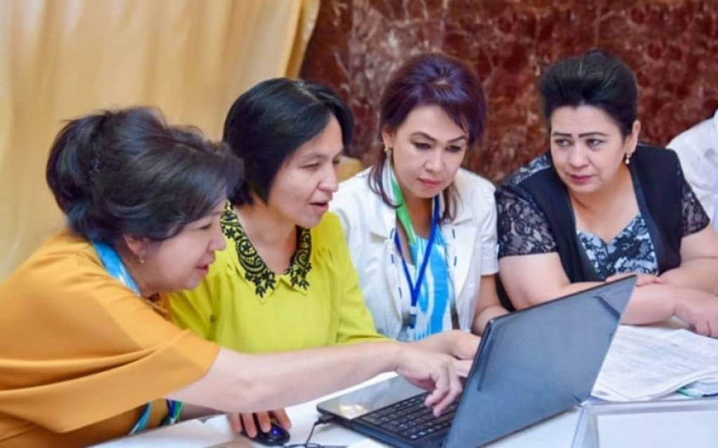2 mingga yaqin xotin-qizlar rahbarlik lavozimlarida ishlayapti