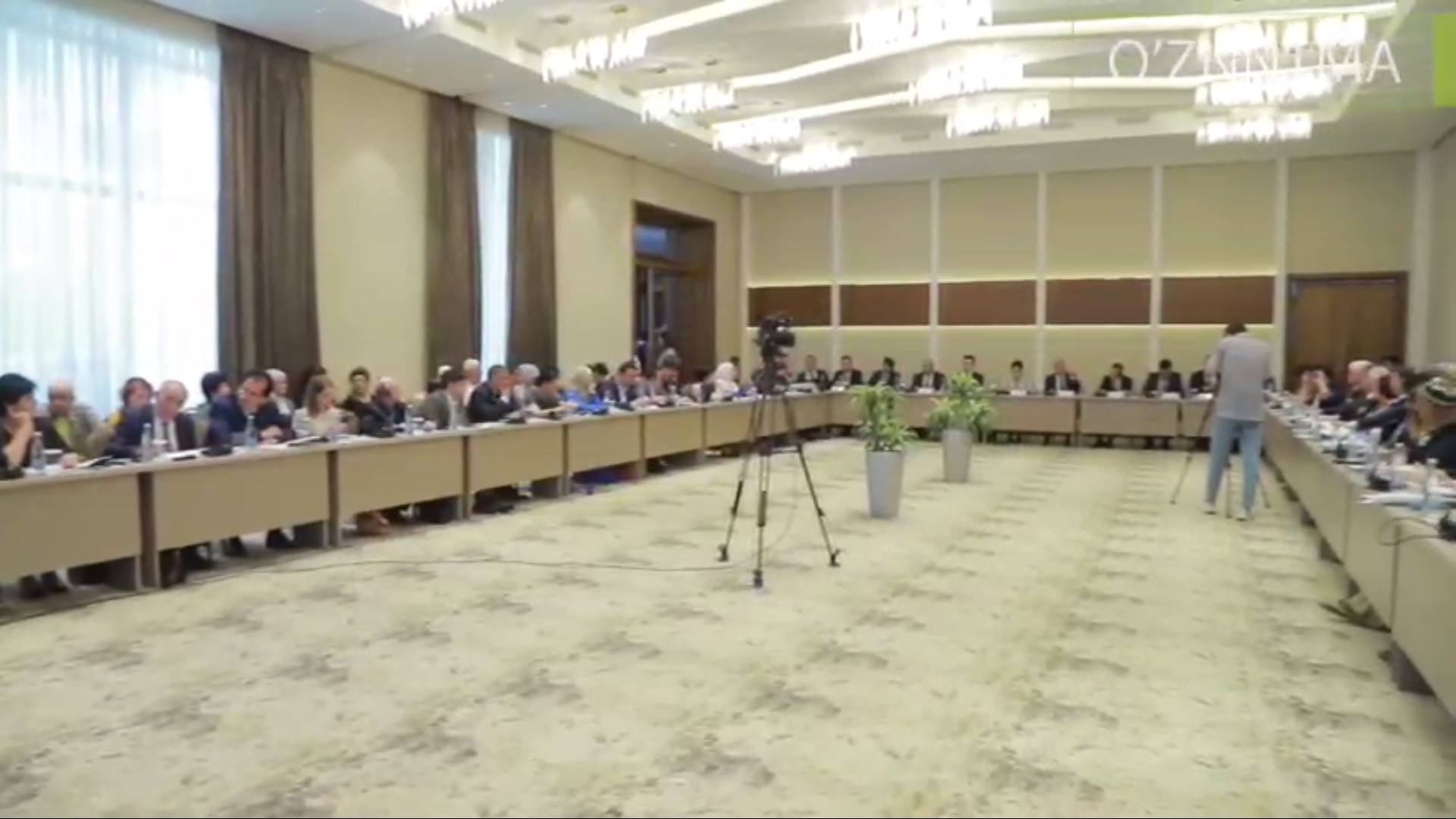 Bugun poytaxtimizda "Barqaror rivojlanish maqsadlariga erishish borasida Markaziy Osiyo mamlakatlari tajribasi:Referendum va milliy konstitutsiyalarning roli va ahamiyati" mavzuida Xalqaro forum bo‘lib o‘tdi