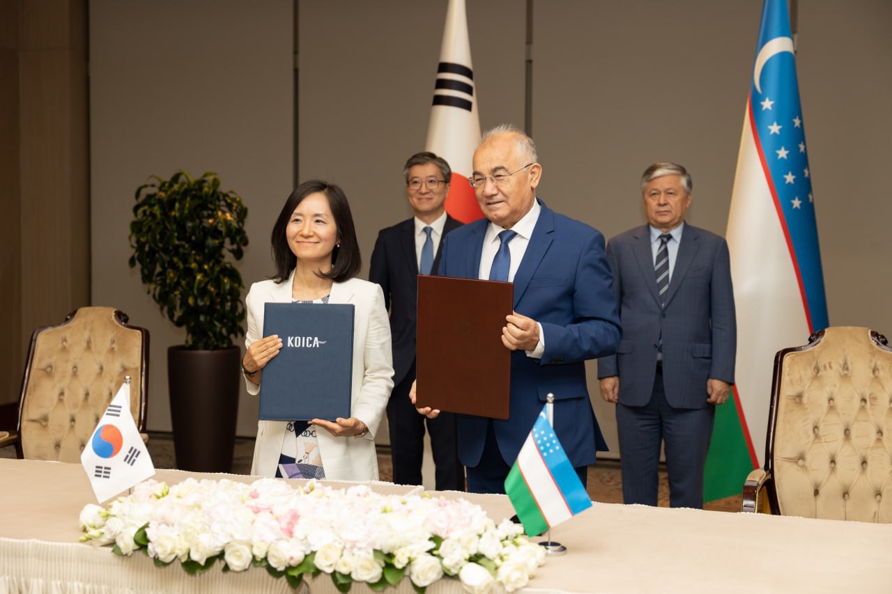 O‘zbekiston Respublikasi Hukumati va Koreya xalqaro hamkorlik agentligi (KOICA) o‘rtasida, umumiy byudjeti 20,44 mln AQSH dollariga teng 2023-2028 yillarda amalga oshirilishi ko'zda tutilgan 3 ta yangi loyiha uchun bitimlar imzolandi.