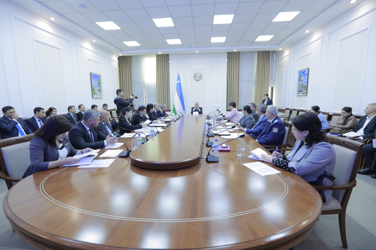 Parlament komissiyasining yig‘ilishida muhim masalalar ko‘rib chiqildi
