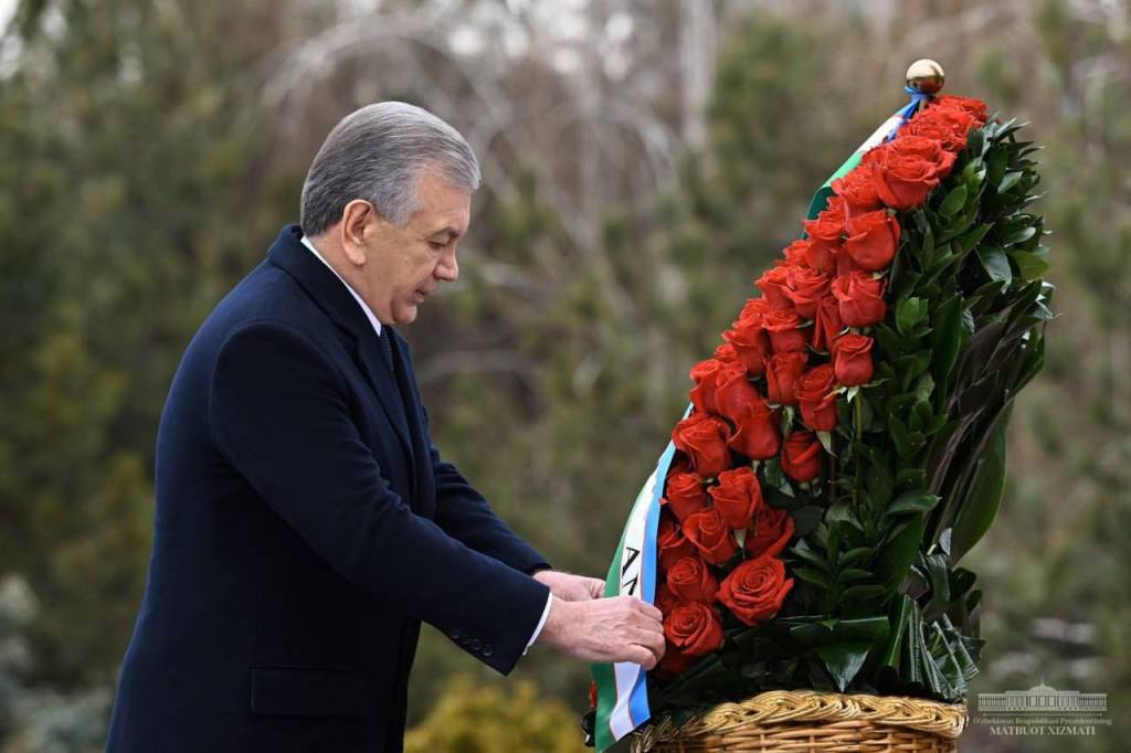 Почтена память Первого Президента