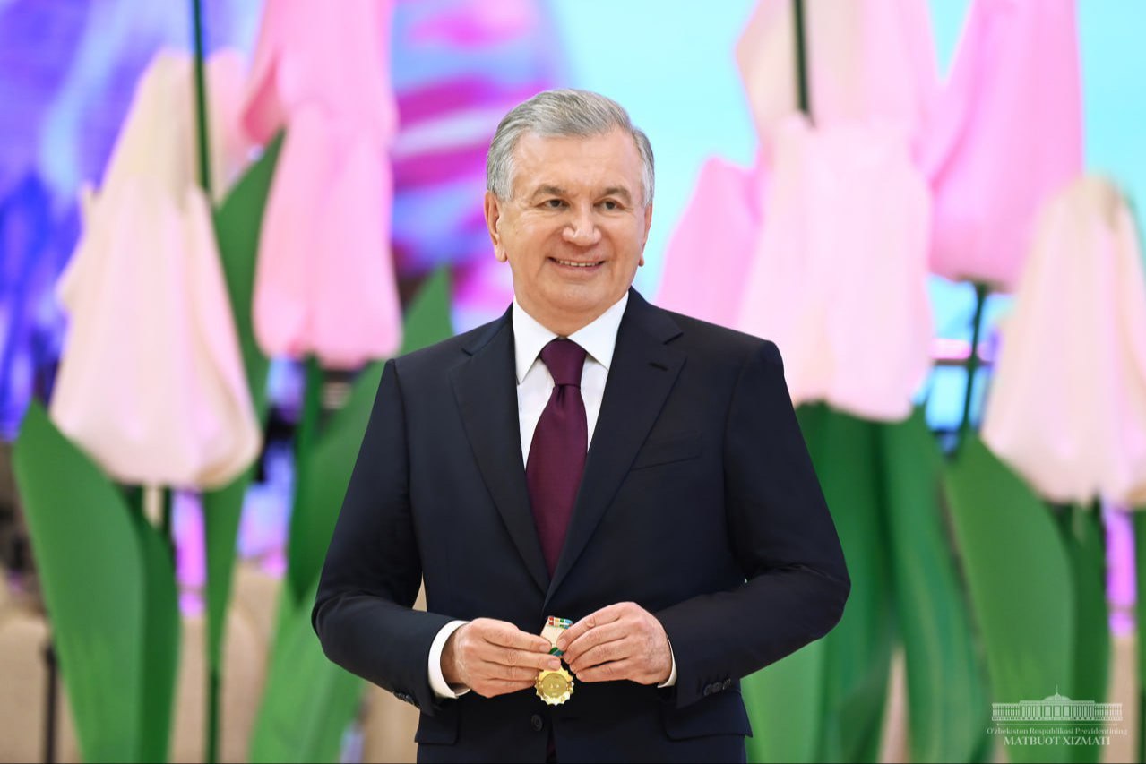 Shavkat Mirziyoyev: Inson qadrini ulug‘lash avvalo azizu mukarrama ayollarni ulug‘lashdan boshlanadi