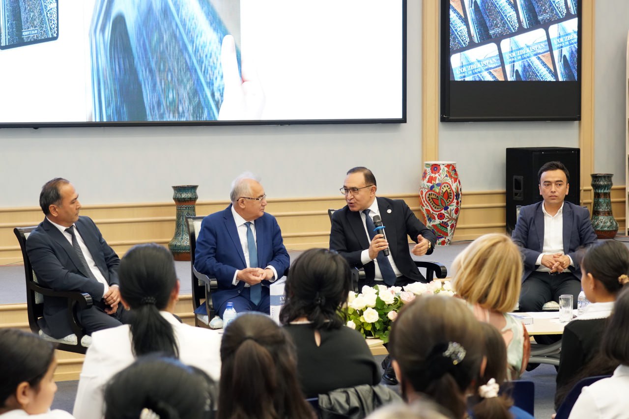 "L’Ouzbékistan “Perle de l’Asie centrale" – O‘zbekistondagi islohotlar, ijobiy o‘zgarishlar fransuz adibi talqinida
