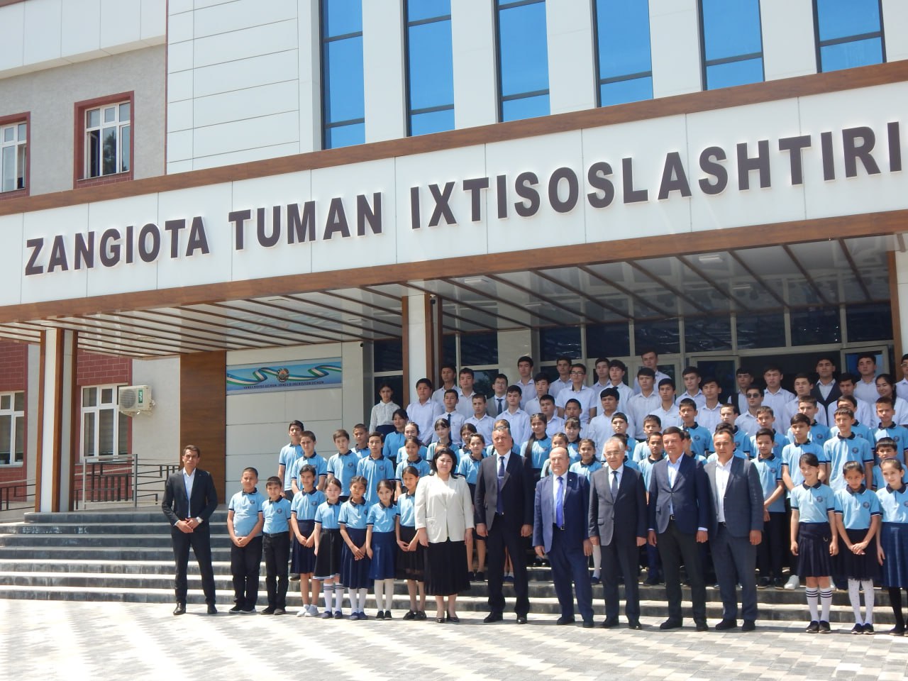 Zangiotada akademiklar va yoshlar uchrashuvi o‘tkazildi