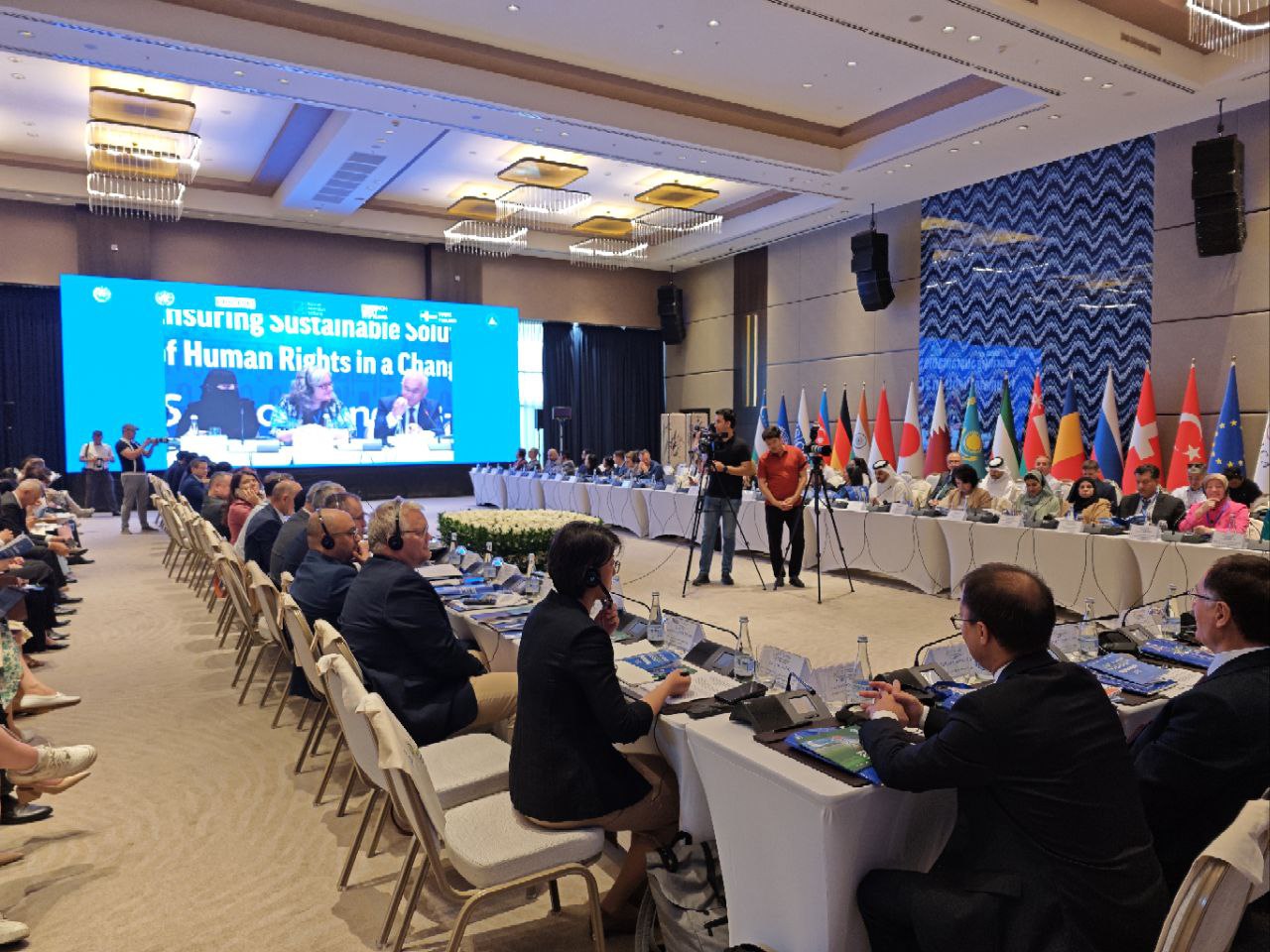 O‘zbekiston Respublikasi Oliy Majlisi Qonunchilik palatasi Spikerining birinchi o‘rinbosari, Inson huquqlari bo‘yicha O‘zbekiston Respublikasi Milliy markazi direktori Akmal Saidovning “Ekologik tahdidlar: O‘zgarayotgan dunyoda inson huquqlarining istiqbo