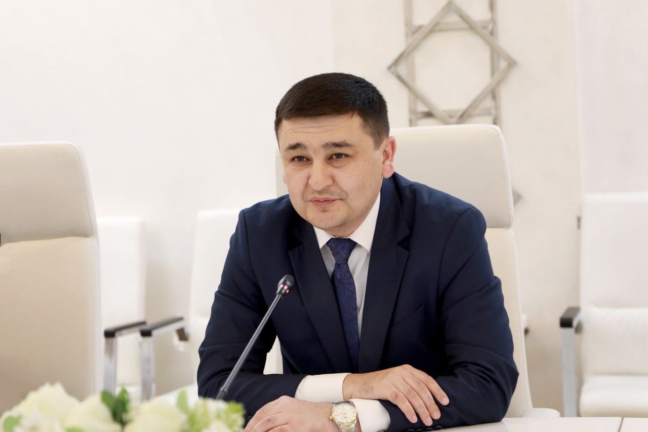 Xitoy Xalq siyosiy maslahat kengashi Milliy qo‘mitasi a’zosi, Inson huquqlarini o‘rganish bo‘yicha Xitoy jamiyati raisining o‘rinbosari janob Tszyan Tszyango boshchiligidagi delegatsiya Adliya vazirligiga tashrif buyurdi