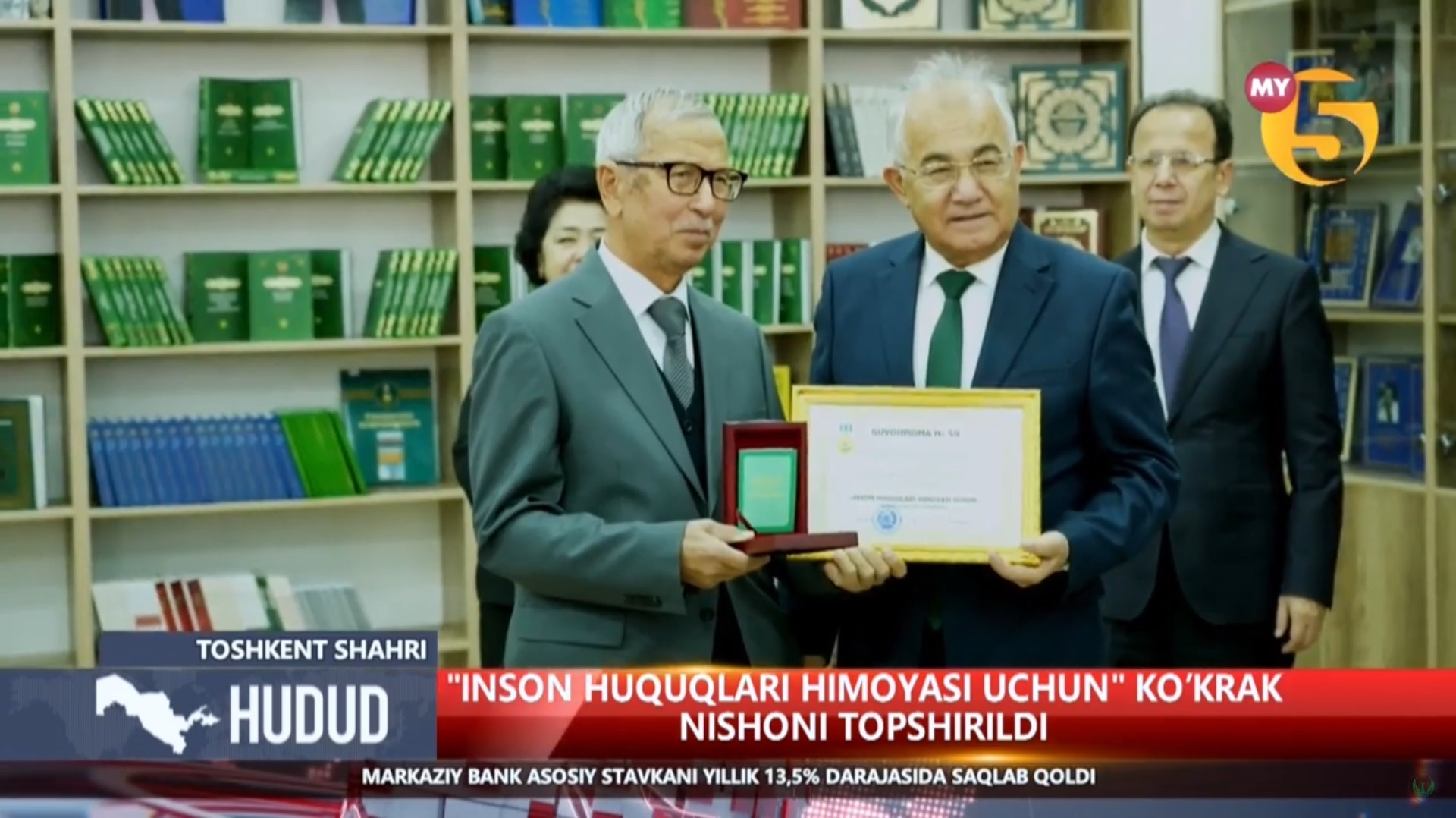 "Inson huquqlari himoyasi uchun" ko'krak nishoni topshirildi