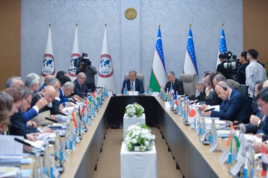 “O‘zbekiston diplomatiyasi tarixi” kitobi taqdimoti o‘tkazildi