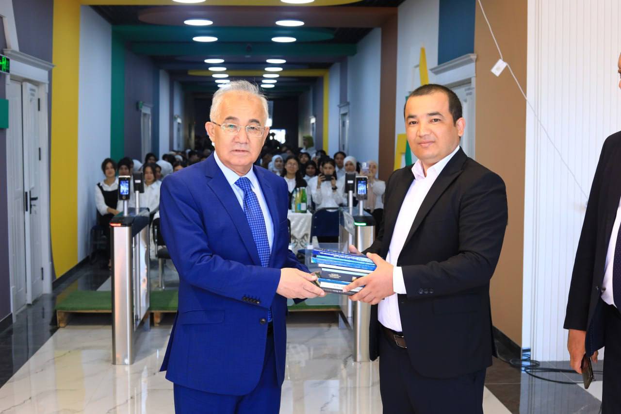 Akademik Akmal Saidov Rishtonda yoshlar bilan uchrashdi
