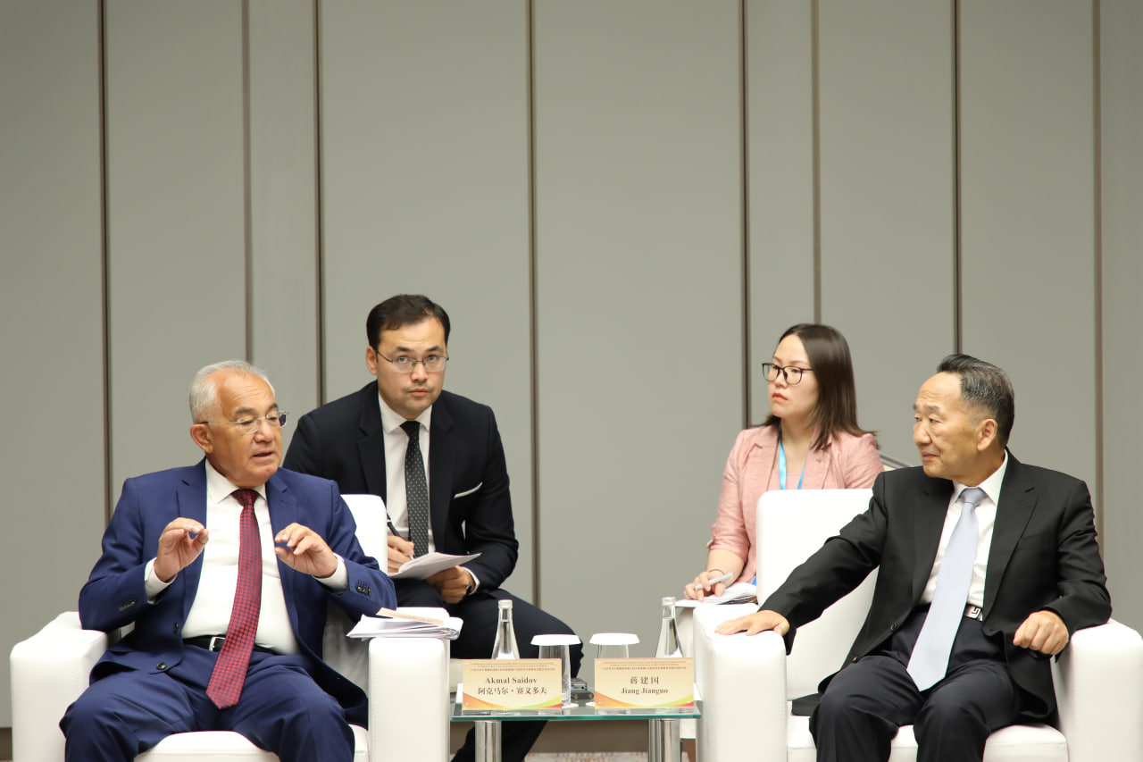 On a meeting with the Deputy Chairman of the Standing Committee of the Chinese Society for the Study of Human Rights