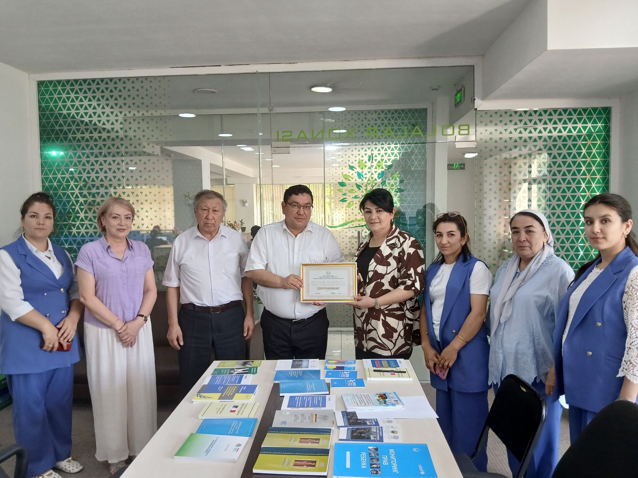Namangan axborot-kutubxona markazi fondi inson huquqlariga oid yangi adabiyotlar bilan boyidi