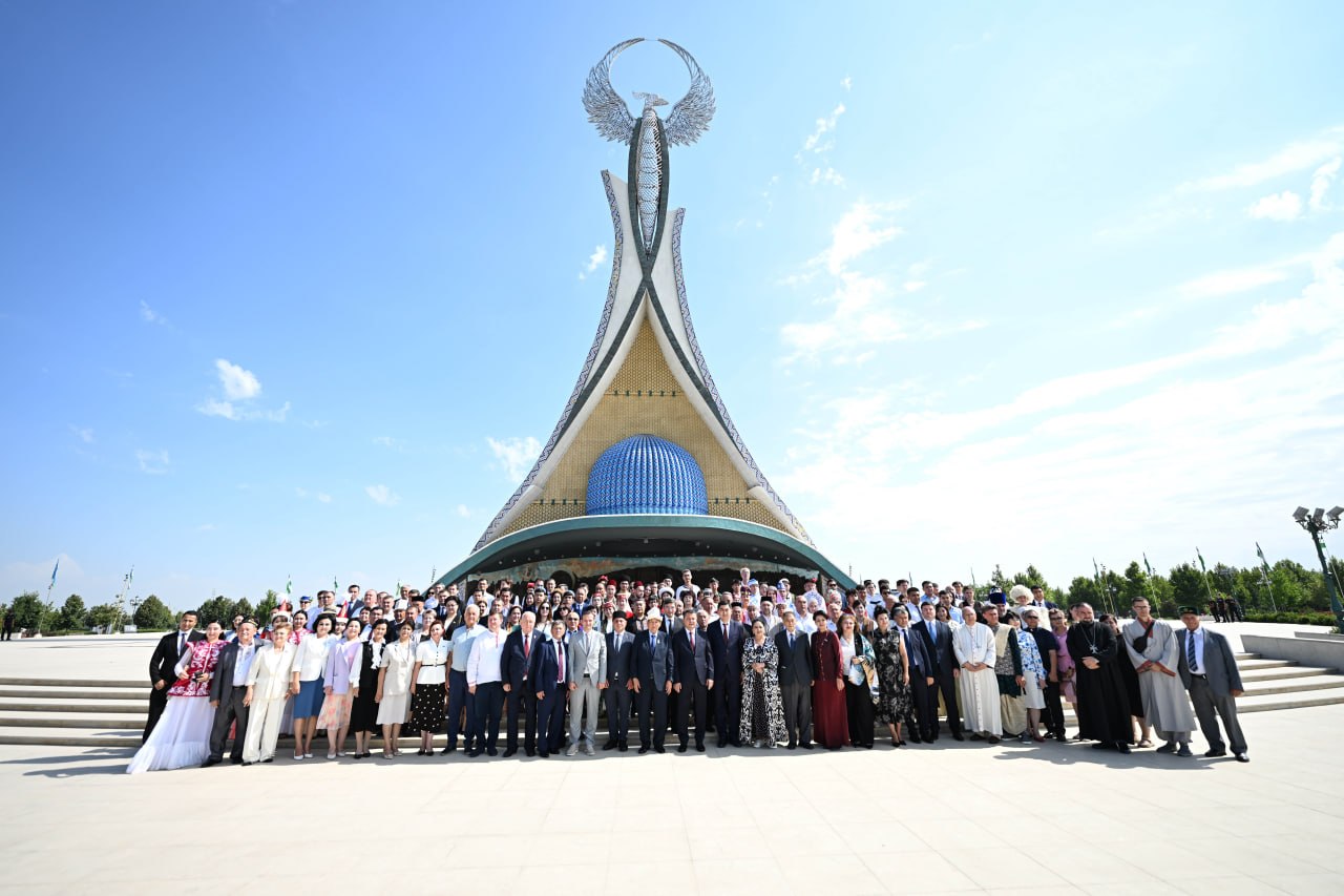 Milliy markaz vakili “Do‘stlik” festivalining tantanali ochilishida ishtirok etdi