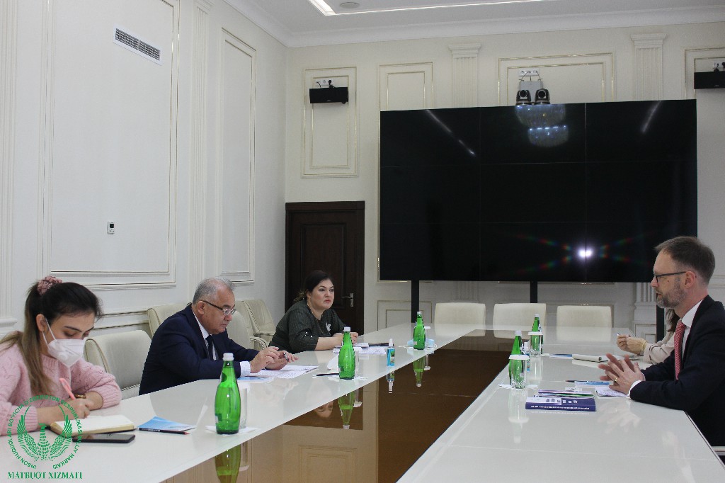 Akmal Saidov Shveysariya Elchisi bilan uchrashdi