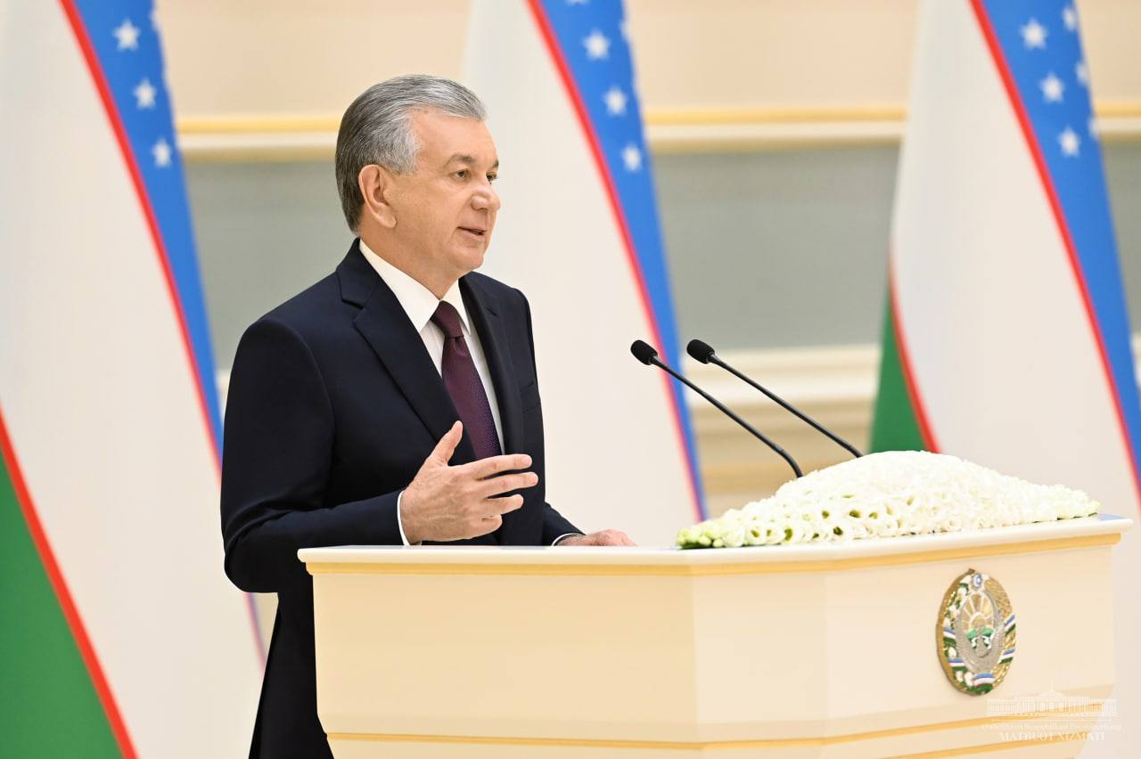 “Bu bizning millatga xos bo‘lmagan chidab bo‘lmas illat” – prezident ayollarga nisbatan zo‘ravonlikka to‘xtaldi