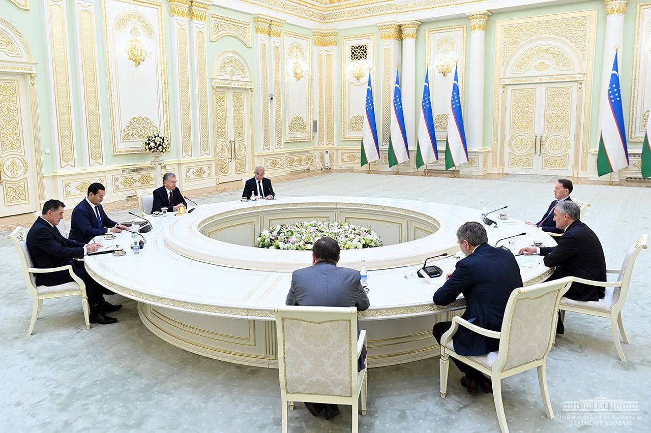 Президент Республики Узбекистан провел встречу с Председателем Государственной Думы России
