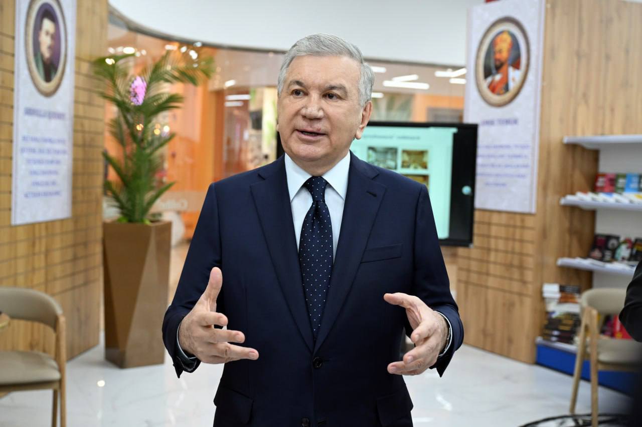President gets acquainted with the modern trade center