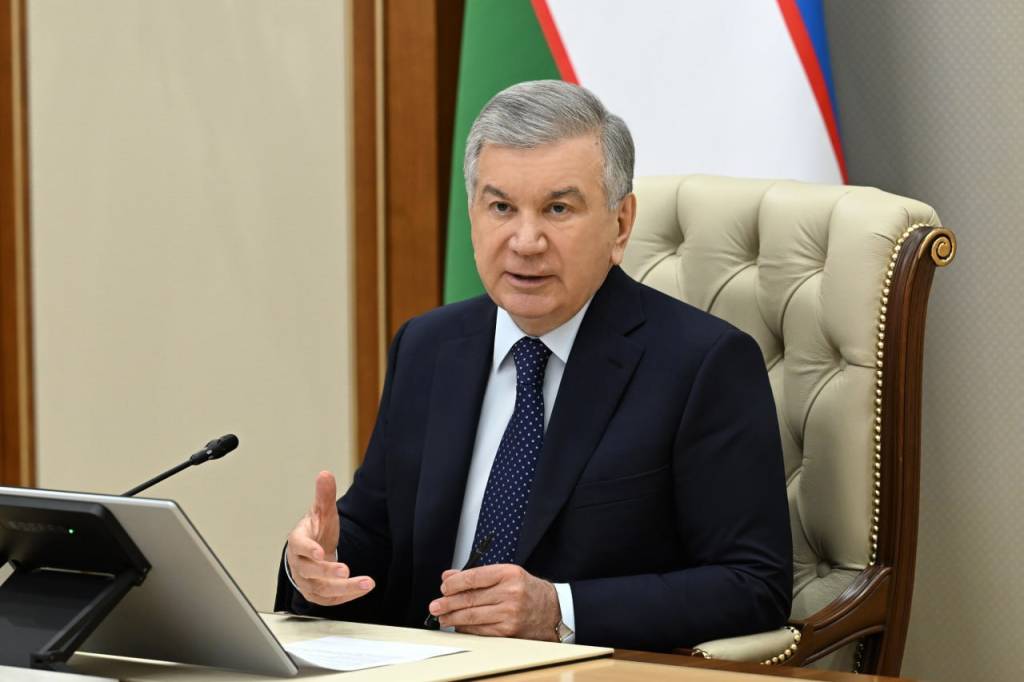Рассмотрены приоритетные задачи по развитию цифровых технологий