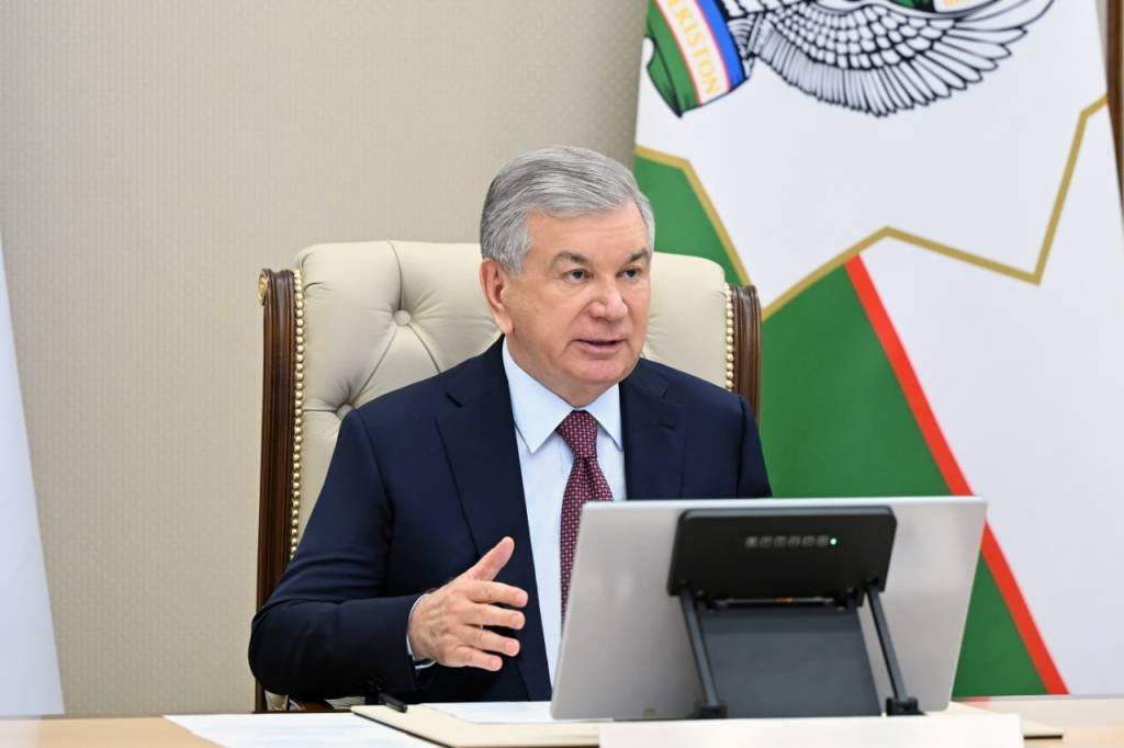 Davlat xizmatlarini ko‘rsatishda byurokratiyani qisqartirish choralari ko‘rib chiqildi