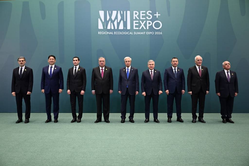 The President of Uzbekistan visited the exhibition of the Regional Ecological Summit